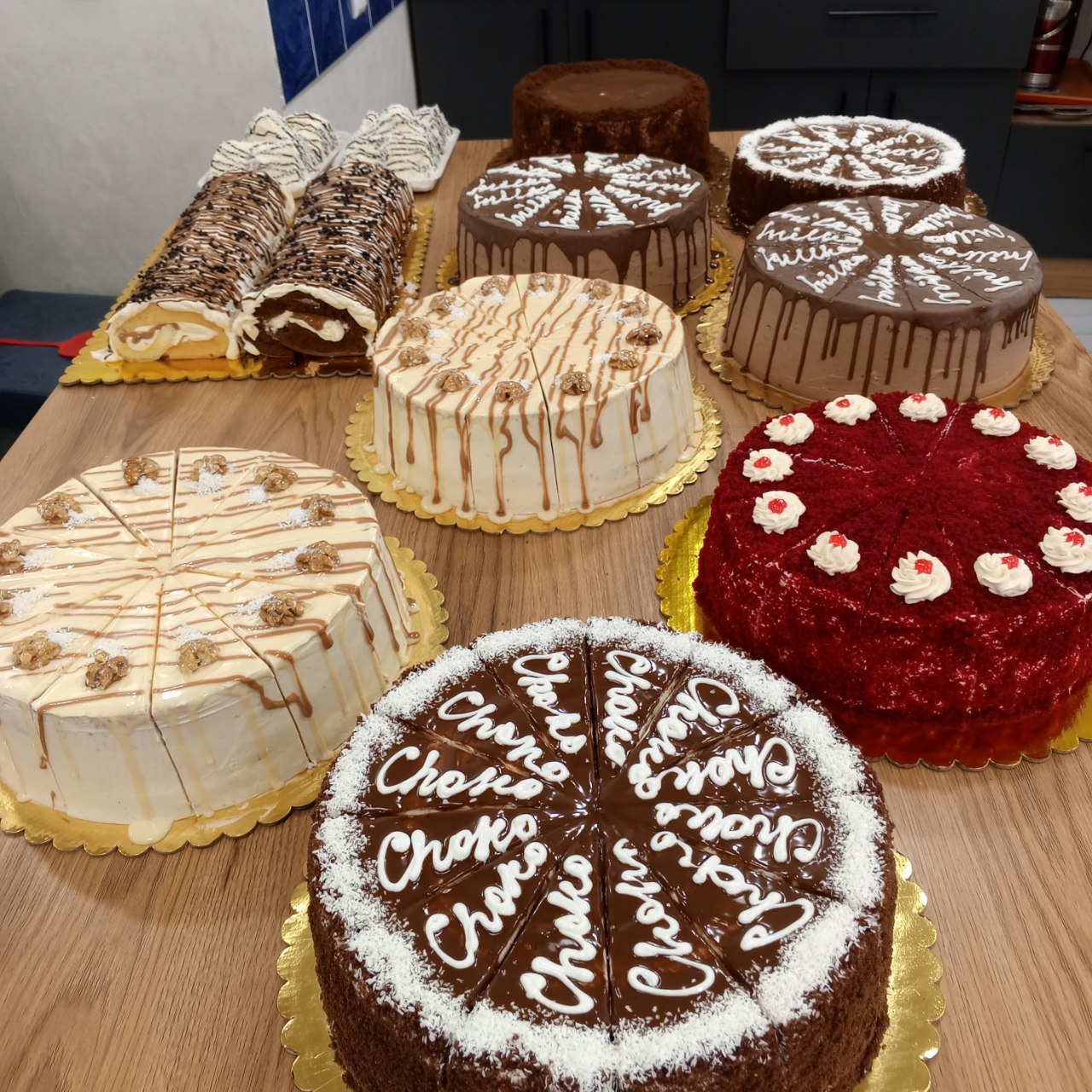 Barcha shirinliklar, zakazga tayyorlab beramiz!