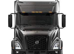 Variant 1: Volvo VNL Seriyasi: Yoʻllardagi Eng Xavfsiz va Komfortli Am